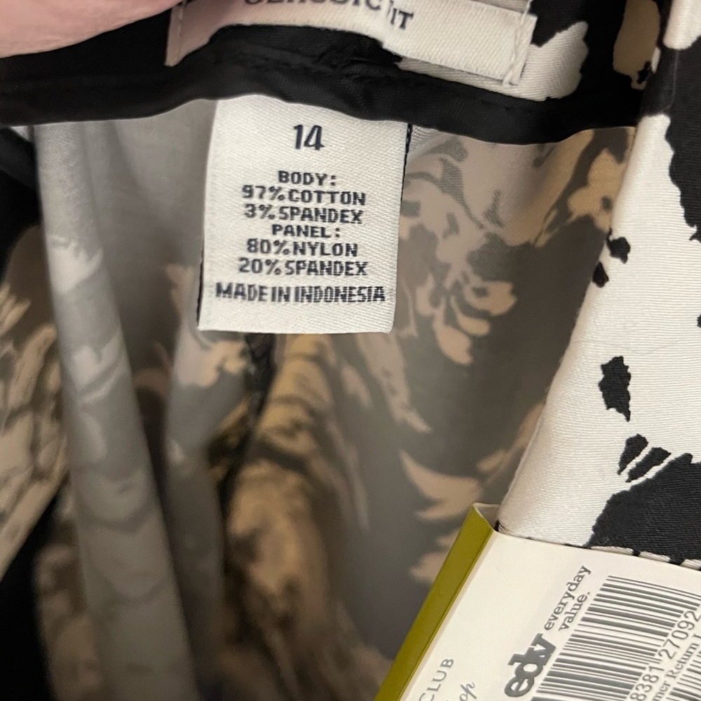 NWT: CHARTER CLUB Black and White Floral Ankle Pants Side Zipper Size 14 - Picture 8 of 8